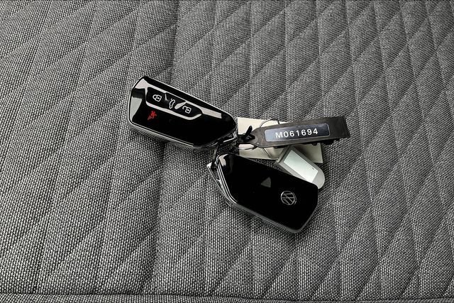 2025 Volkswagen Tiguan S - Photo 29