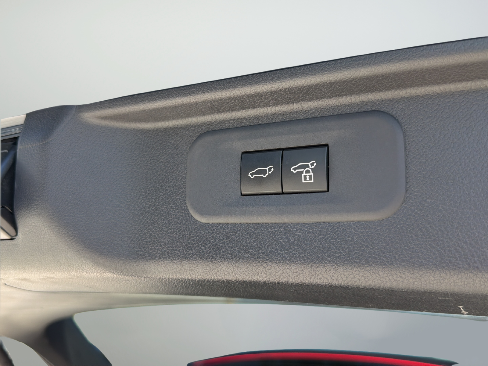 Used 2025 Cloud Toyota Limited image 37