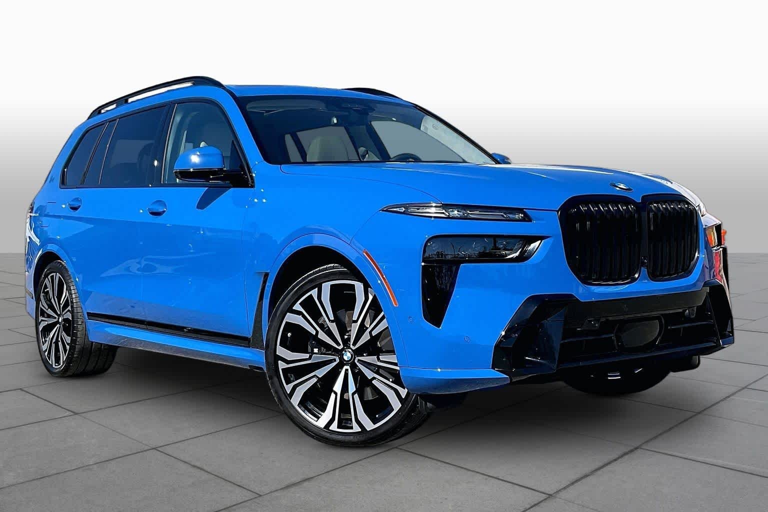 Used 2026 Santorini Blue BMW xDrive40i image 2