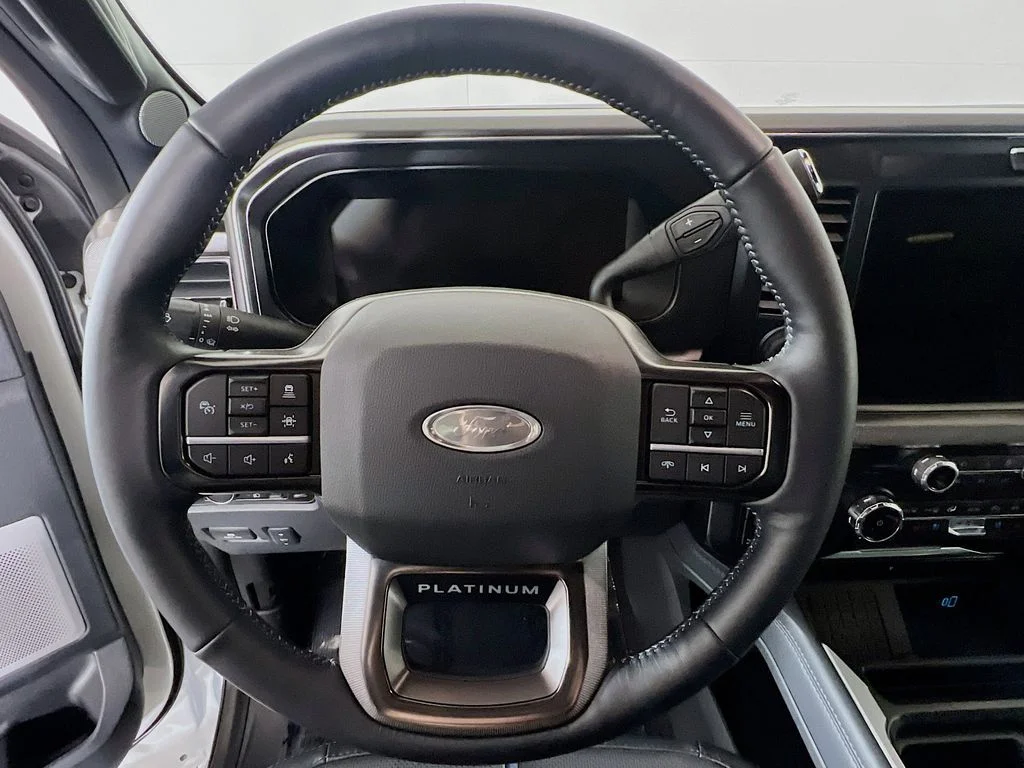 New 2026 Star White Metallic Tri-Coat Ford Platinum image 8