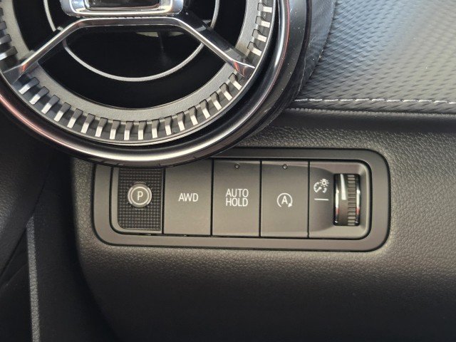 2027 Chevrolet Equinox LT - Photo 14