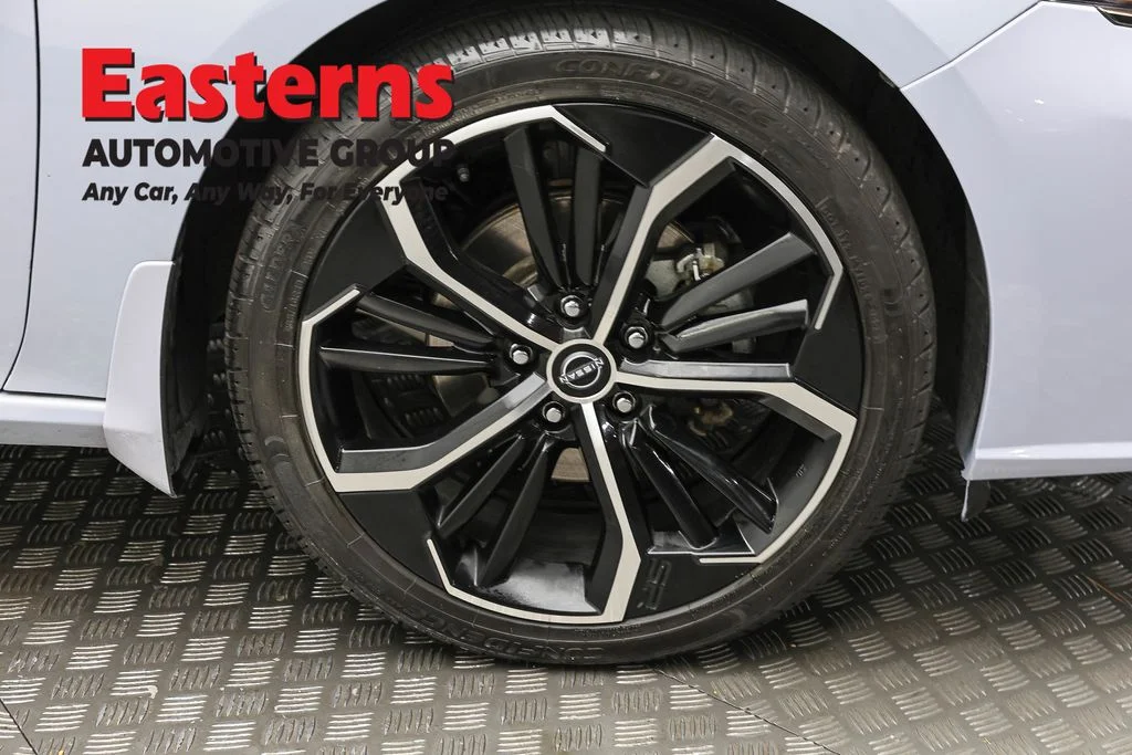 Used 2023 Gray Nissan 2.5 SR image 31