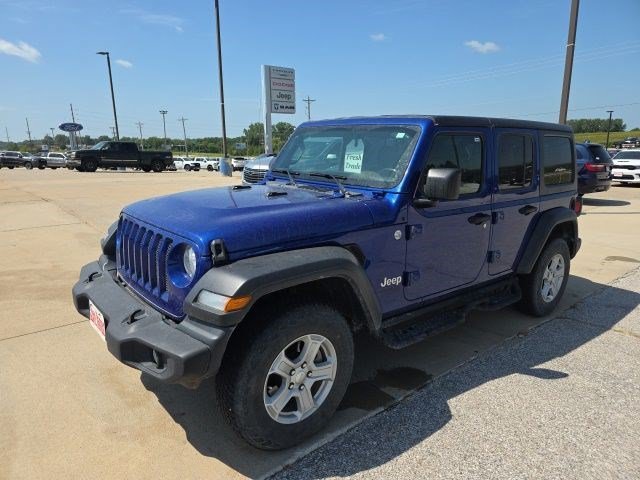 Used 2020 Ocean Blue Metallic Clearcoat Jeep Sport S image 3