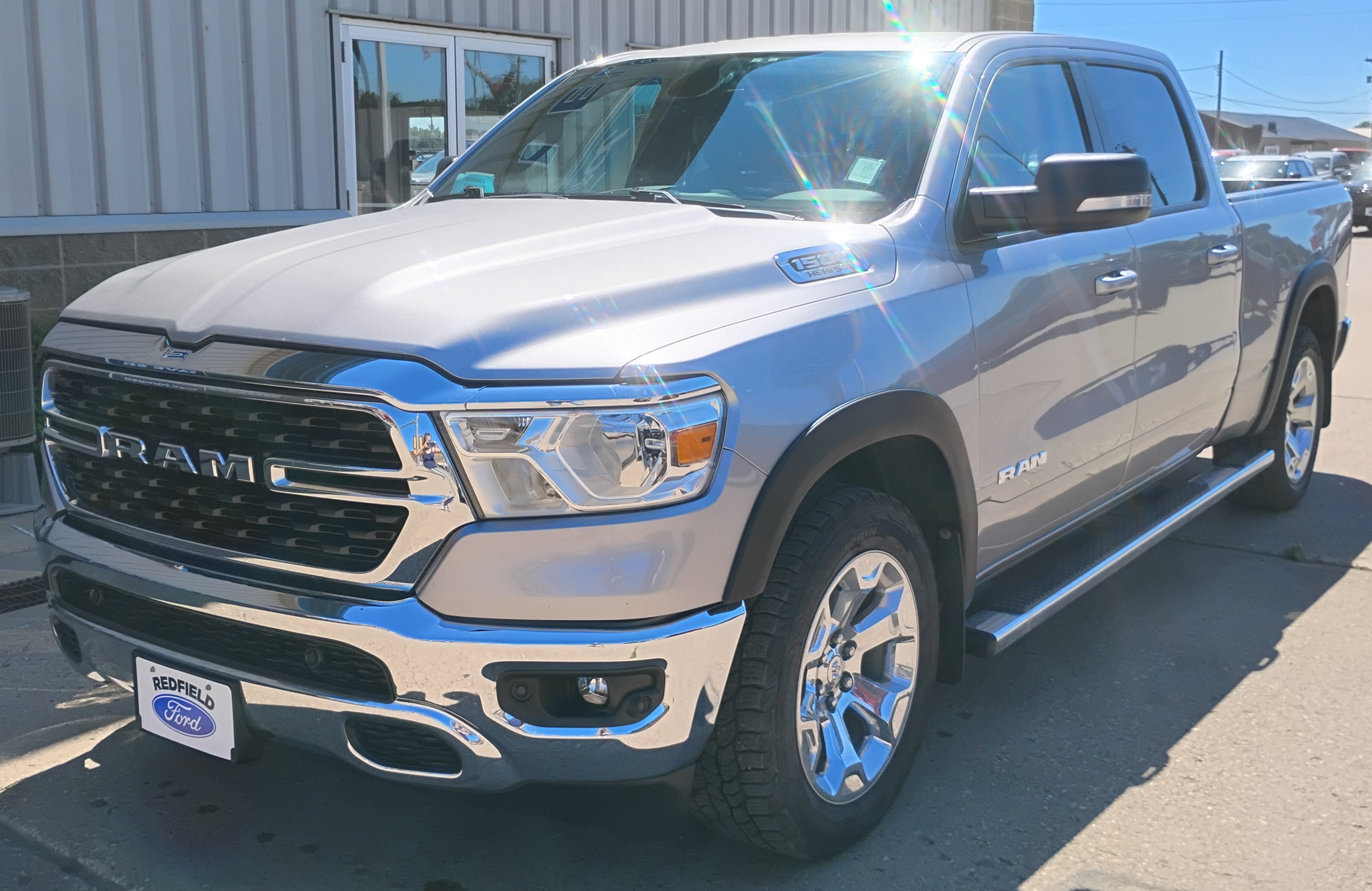 Used 2018 Granite Crystal Metallic Clearcoat Ram Big Horn image 2
