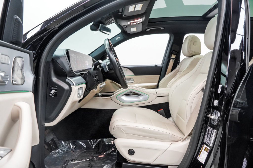 Used 2023 Black Mercedes-Benz GLB 250 image 15