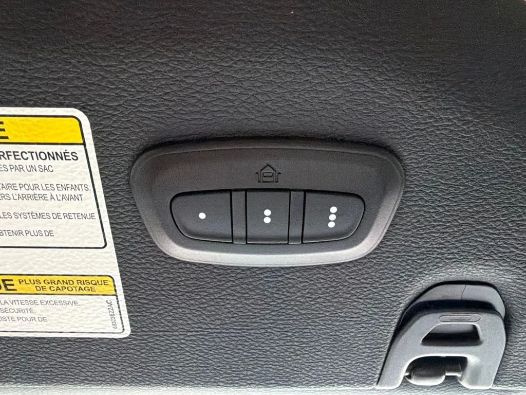 Used 2023 Black Jeep Overland image 44