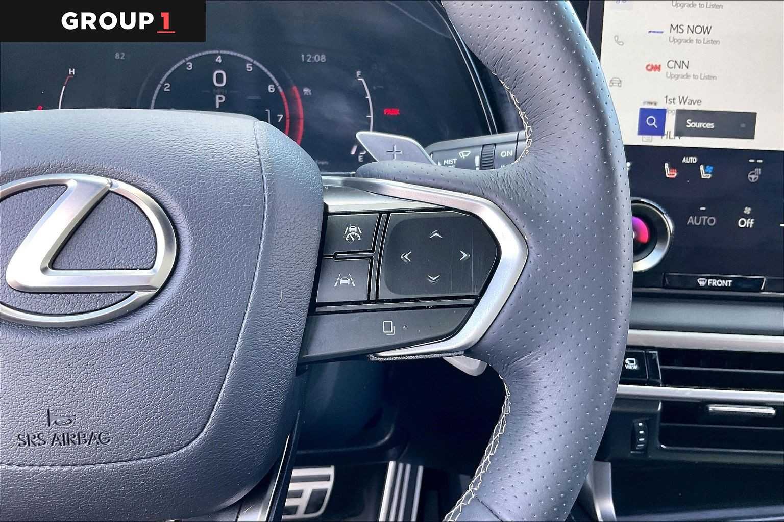 Used 2023 Ultra White Lexus F SPORT Handling image 23
