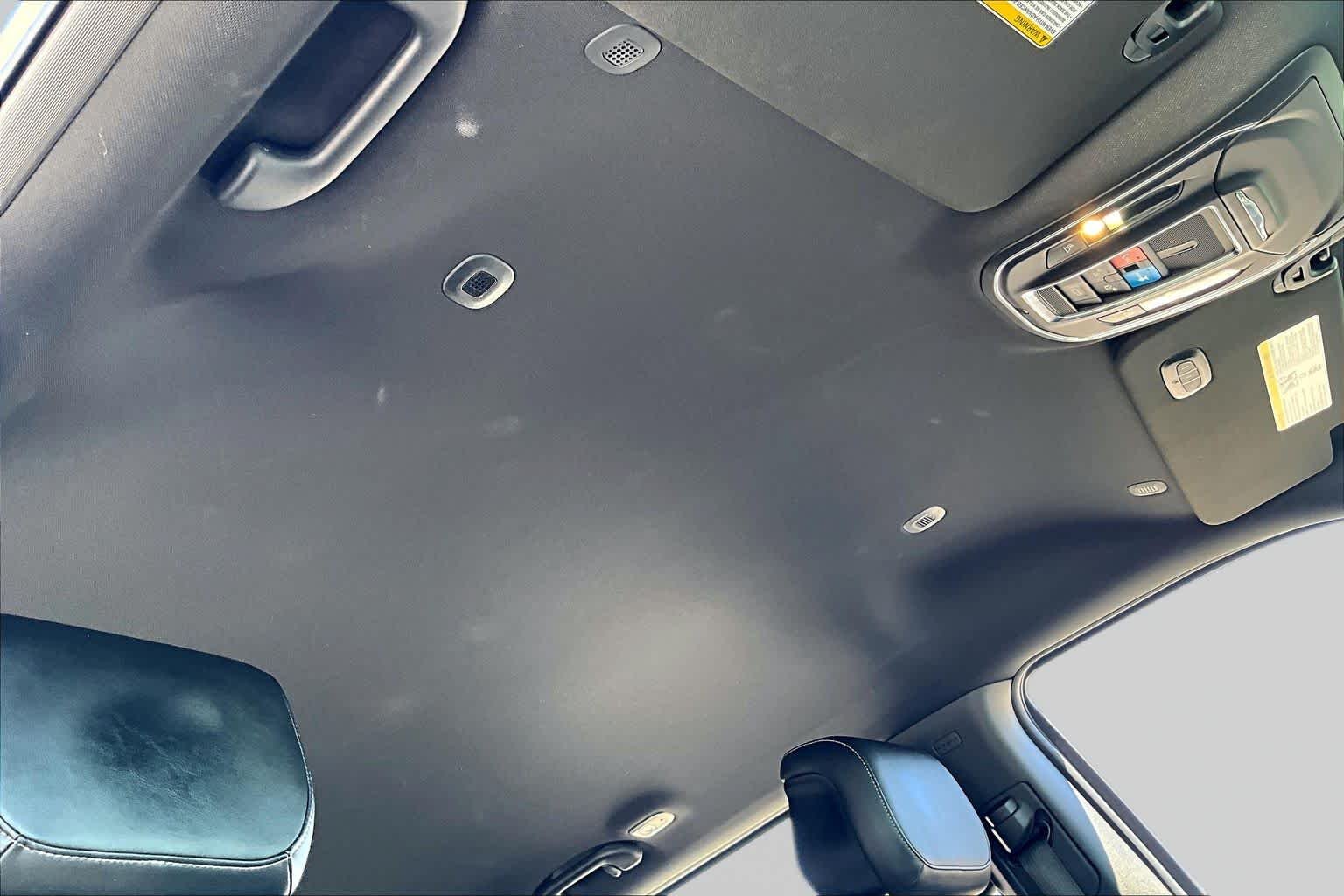 Used 2024 Baltic Gray Metallic Clearcoat Jeep Series III image 14