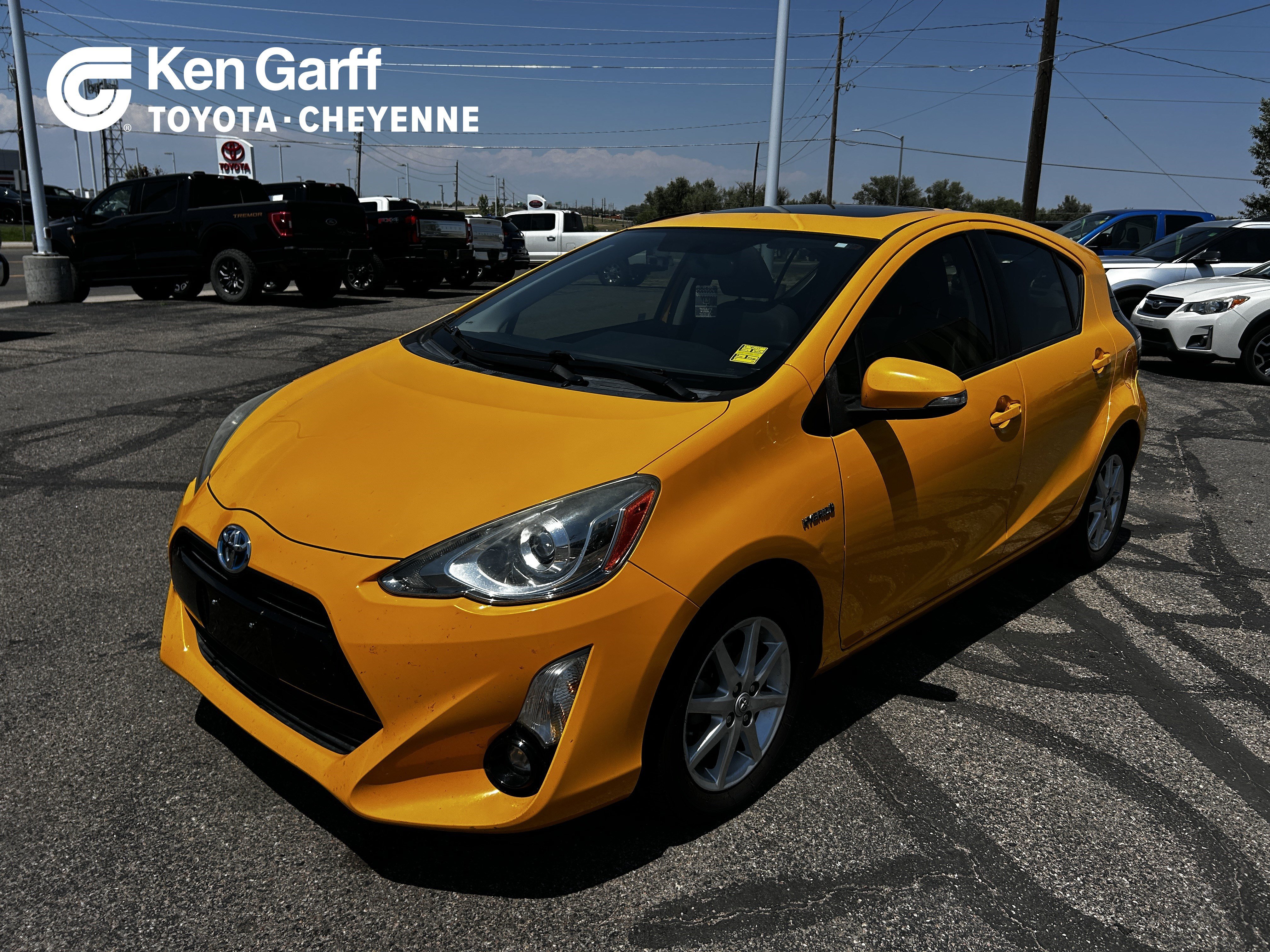 2016 Toyota Prius c Four's photo