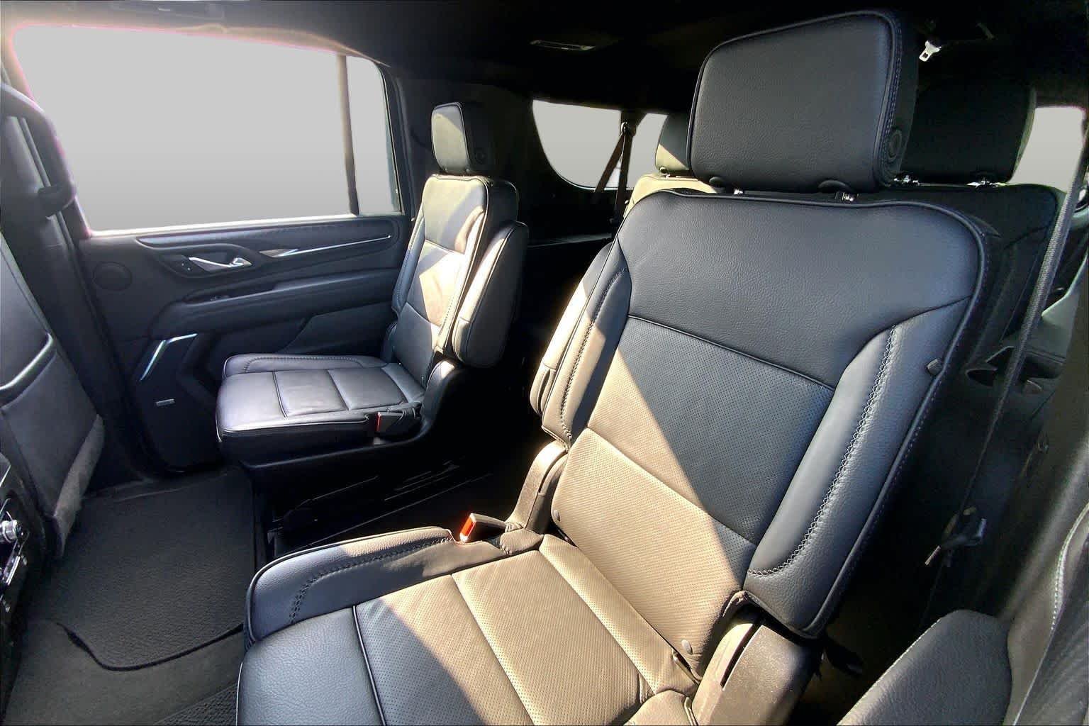 Used 2024 Midnight Blue Metallic GMC Denali image 21