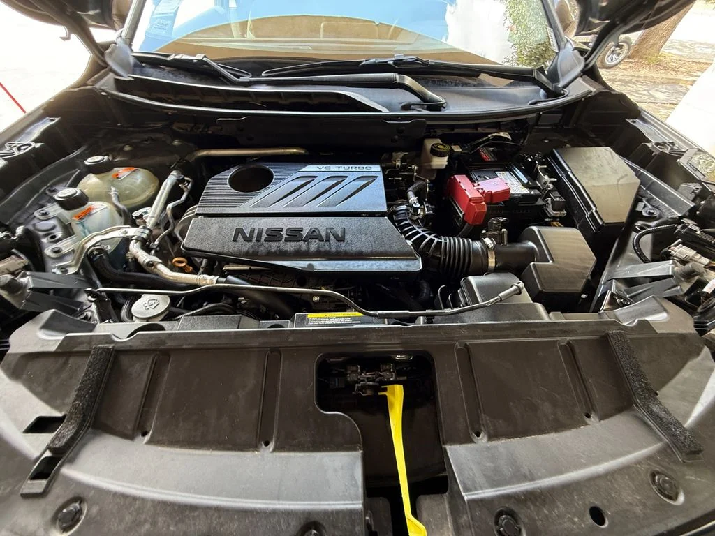 Used 2025 Beige/tan Nissan SV image 20