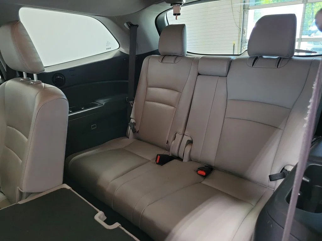 Used 2019  Honda EX-L image 27