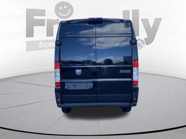 New 2026 Black Clear-Coat Exterior Paint RAM High Roof image 4