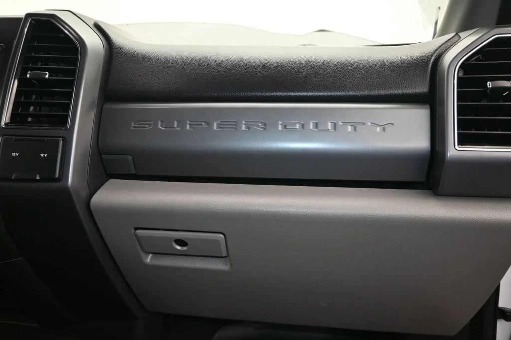 Used 2019 Oxford White Ford XLT image 15
