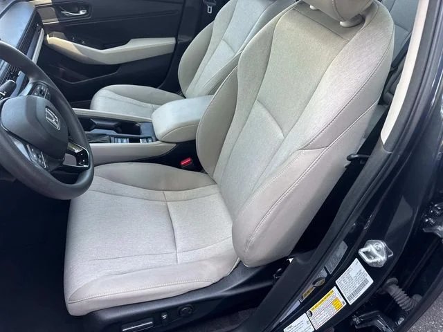 Used 2024  Honda EX image 32