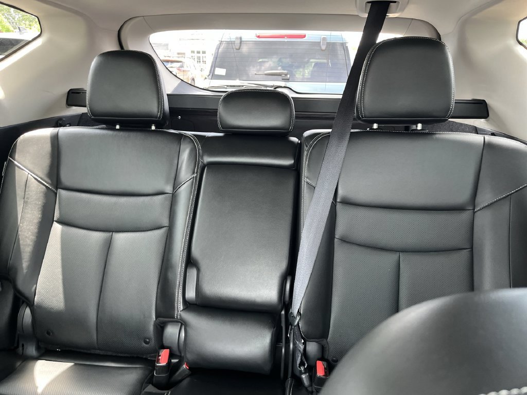 Used 2023 Gray Nissan SL image 25