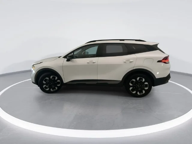 Used 2023 White Kia X-Line image 9