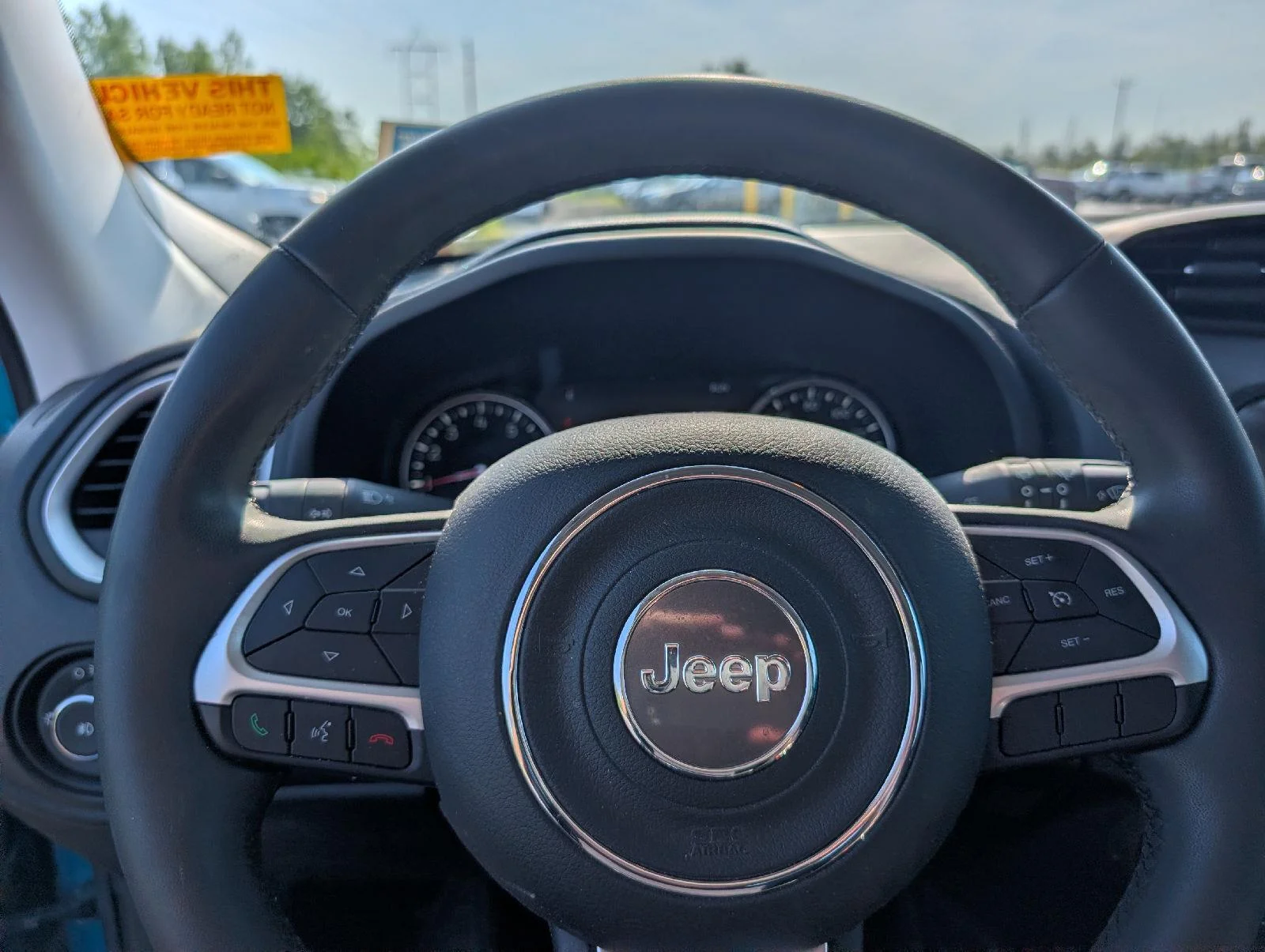 Used 2021 Bl Jeep Latitude image 11
