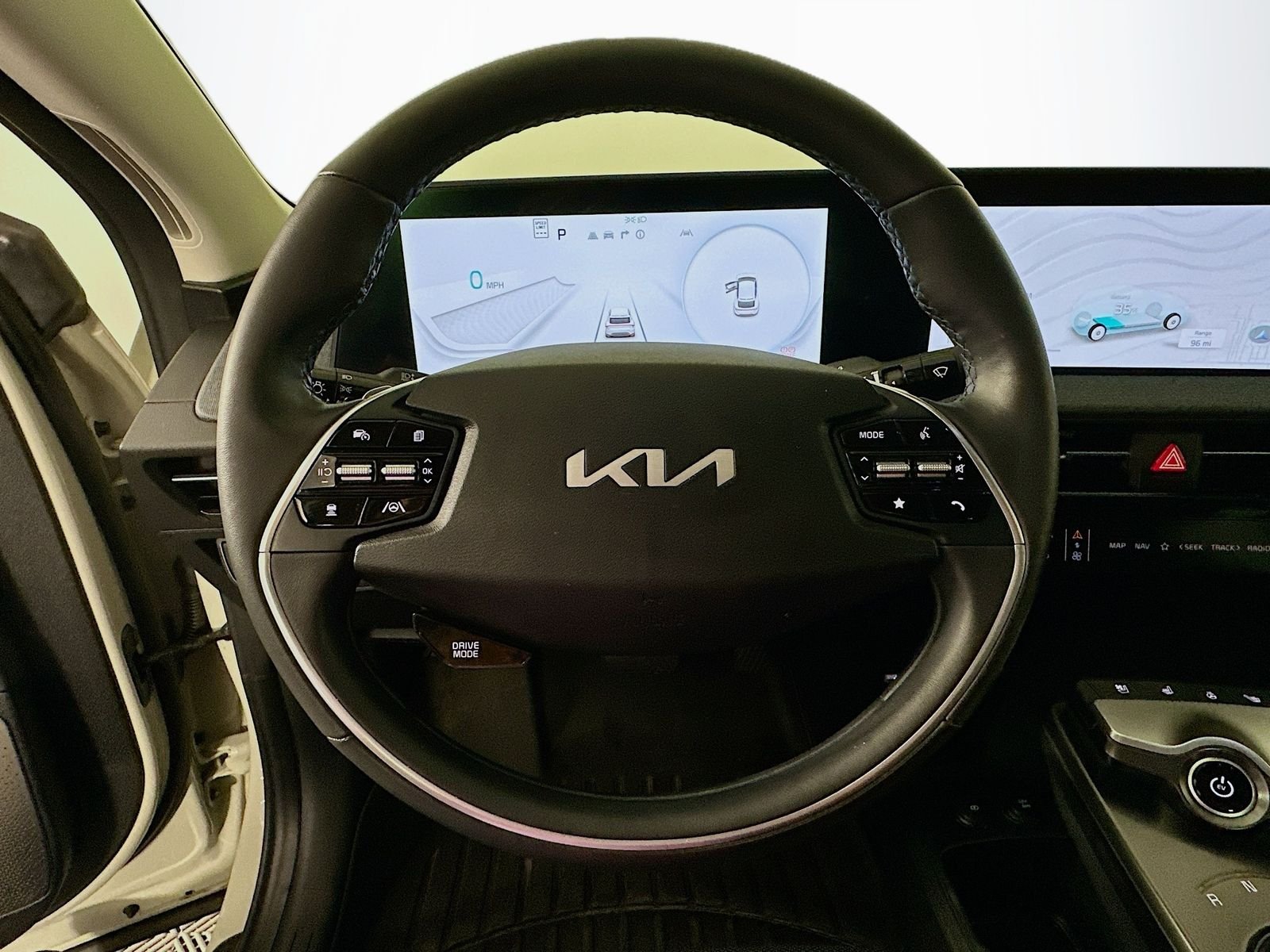 Used 2024 Glacier Kia Wind image 12
