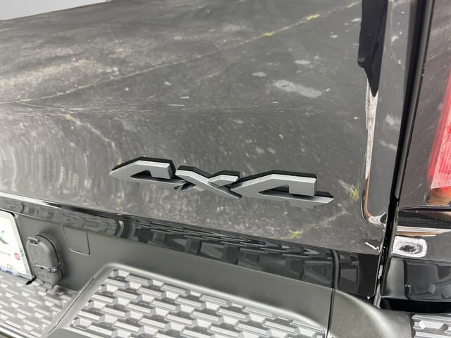 New 2026 Diamond Black Crystal Pearl-Coat Exterior Paint RAM Express image 10