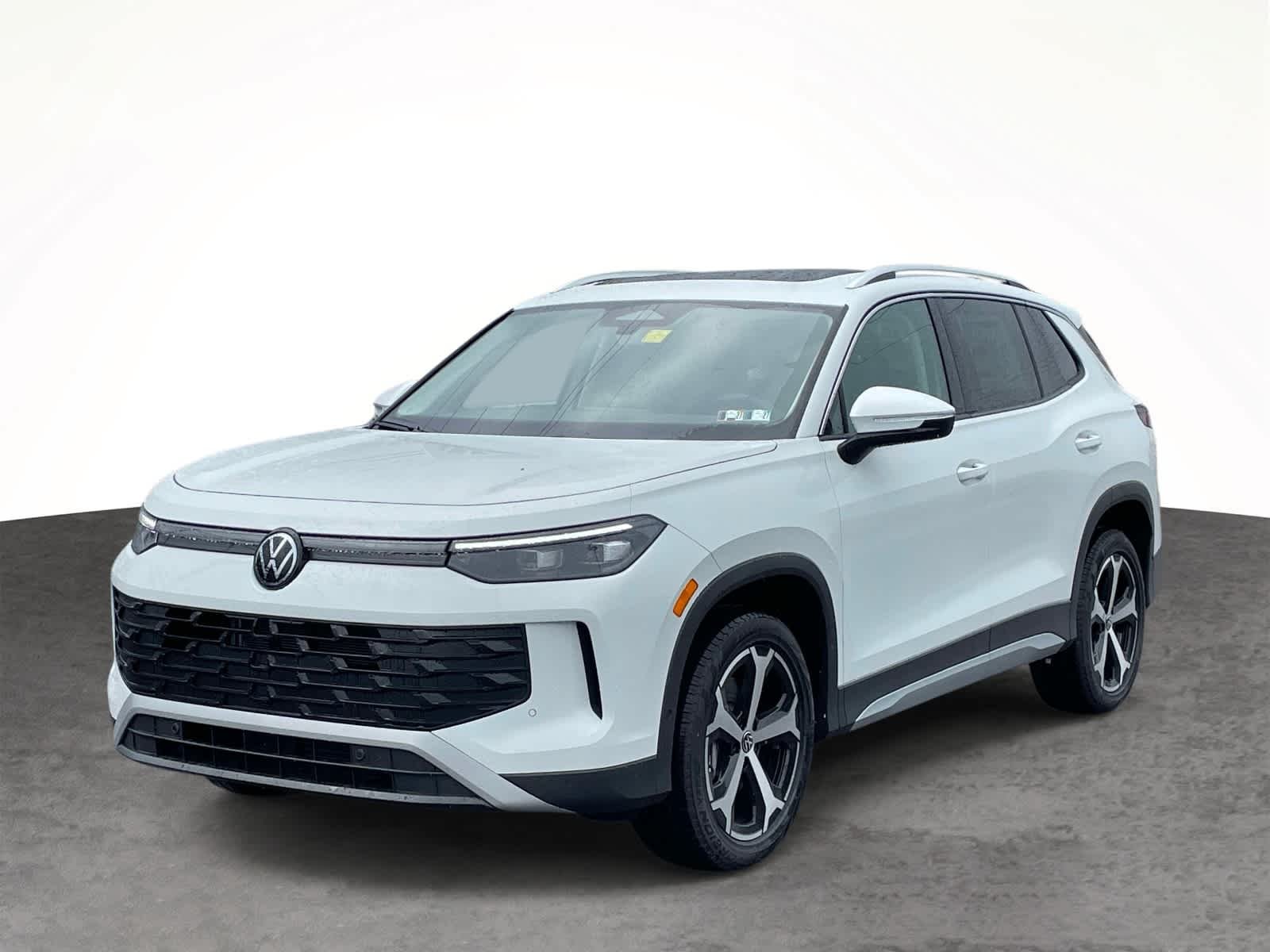 New 2026 Pure White Volkswagen SE image 7