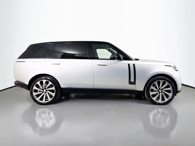 Certified Used 2025 Silver Land Rover SE image 4