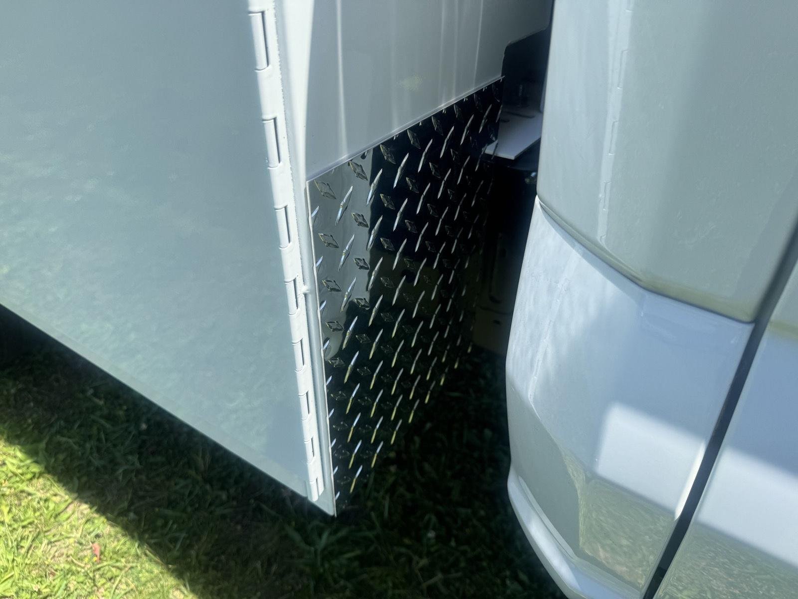 New 2026 Oxford White Ford F-350® XL image 3