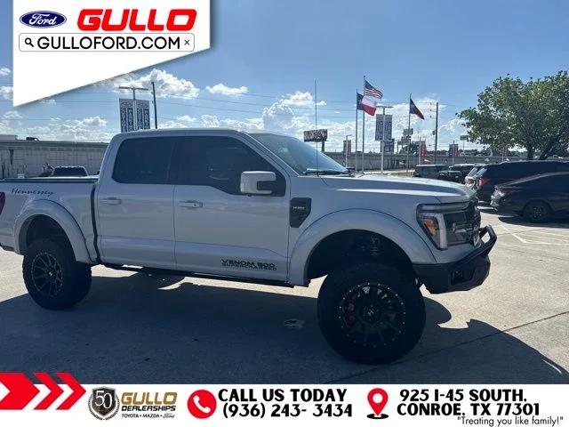 Used 2025 White Metallic Ford Lariat image 3