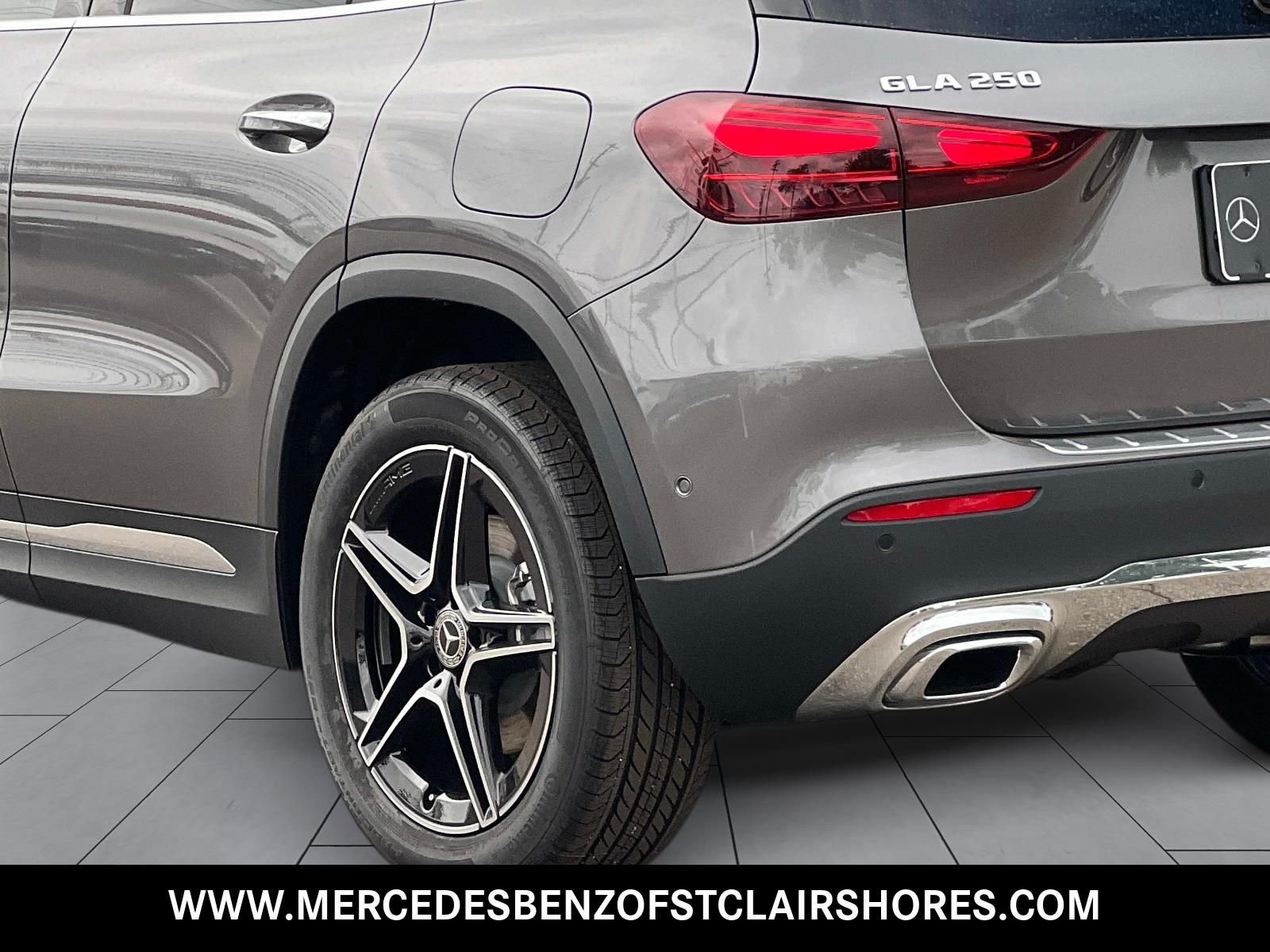 New 2026 Mountain Grey Metallic Mercedes-Benz GLA 250 image 4