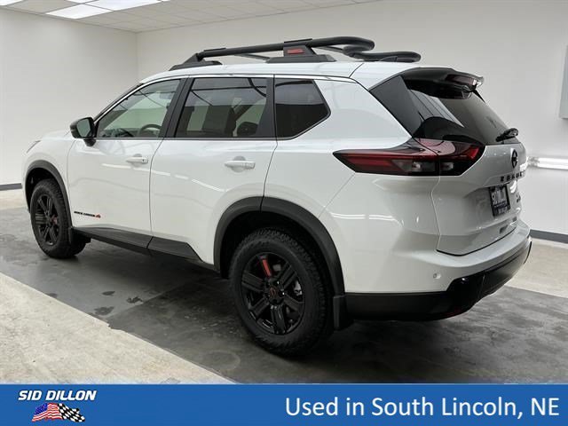 Used 2026 Everest White Pearl Tricoat Nissan Rock Creek image 6