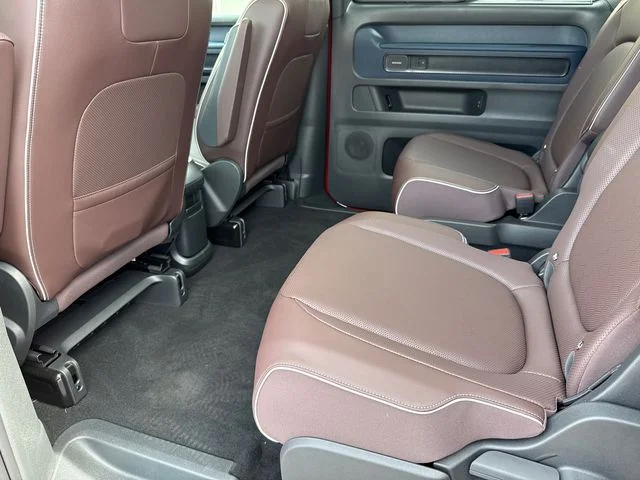 New 2025 Cherry Red W/Metro Silver Upper Volkswagen Pro S Plus image 38