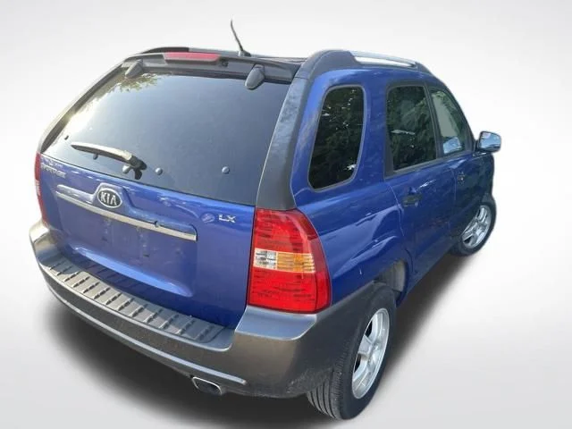 Used 2008 Blue Kia LX image 3