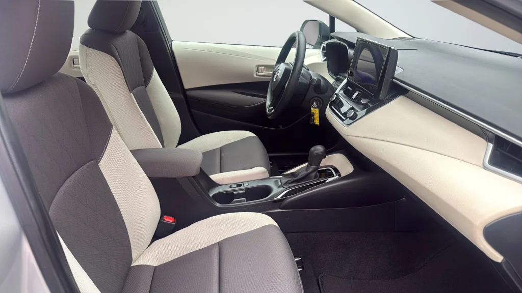 Used 2025 Silver Toyota LE image 19