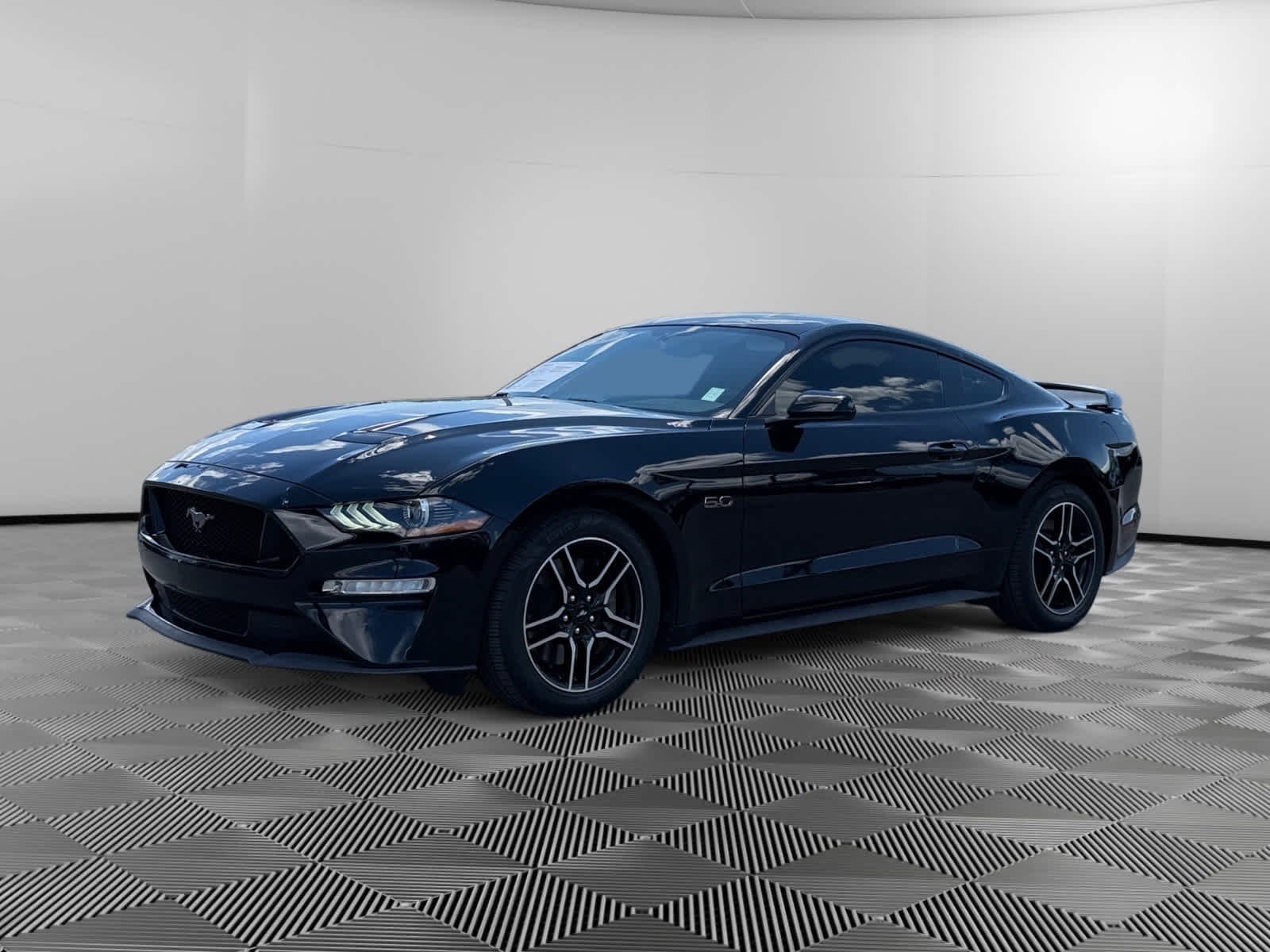 2020 Ford Mustang GT Coupe's photo