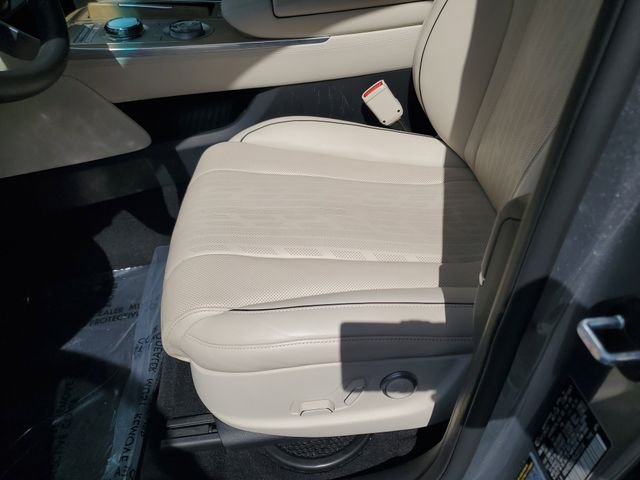 2024 GENESIS GV80 Standard - Photo 13