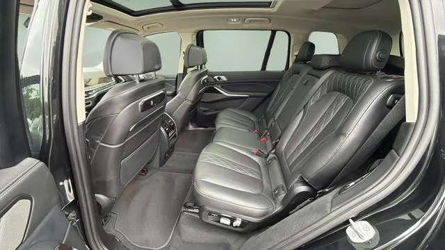 Used 2023 Black BMW xDrive40i image 22
