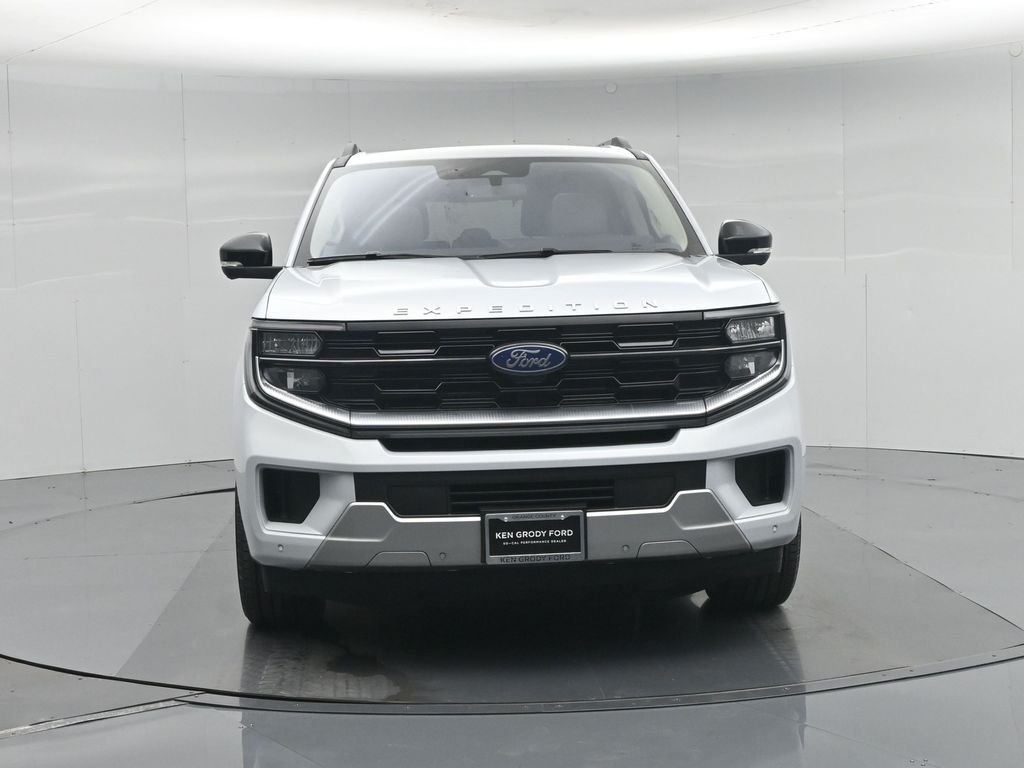 Used 2025 Silver Ford Platinum image 62