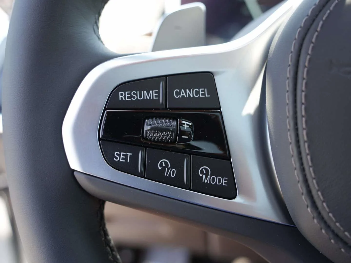 New 2026 Alpine White BMW sDrive40i image 18