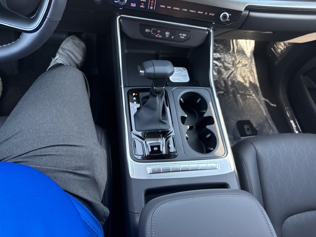 New 2027 Silver Kia EX image 22