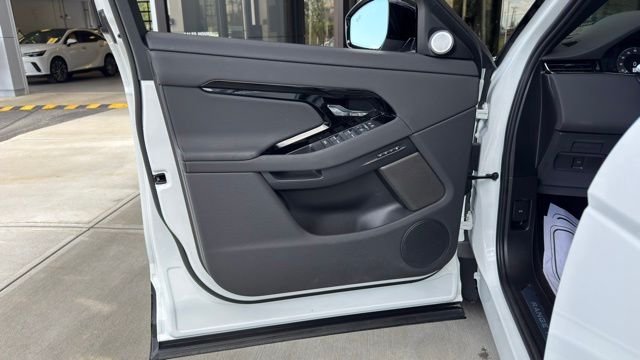 2024 Land Rover Range Rover Evoque Dynamic SE - Photo 16