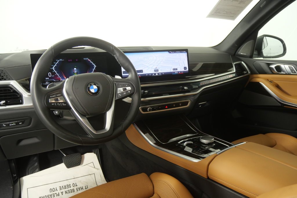 Certified Used 2026 Mineral White Metallic BMW sDrive40i image 22