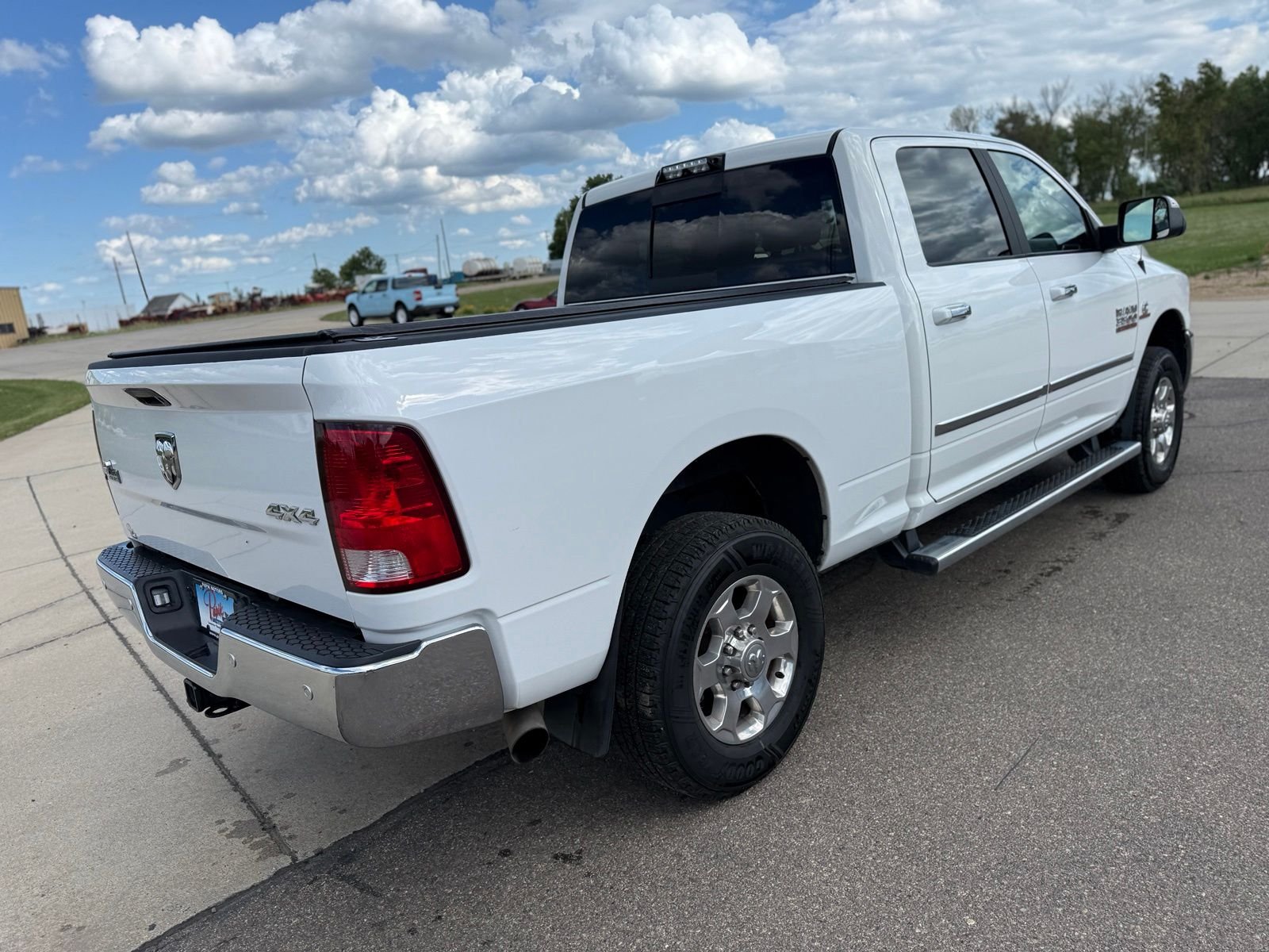 Used 2018 Bright White Clearcoat Ram Big Horn image 7