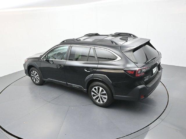 Used 2024 Crystal Black Silica Subaru Premium image 24