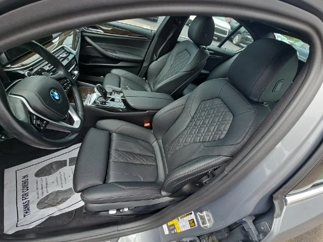 Used 2023 Gray BMW 530e iPerformance image 28