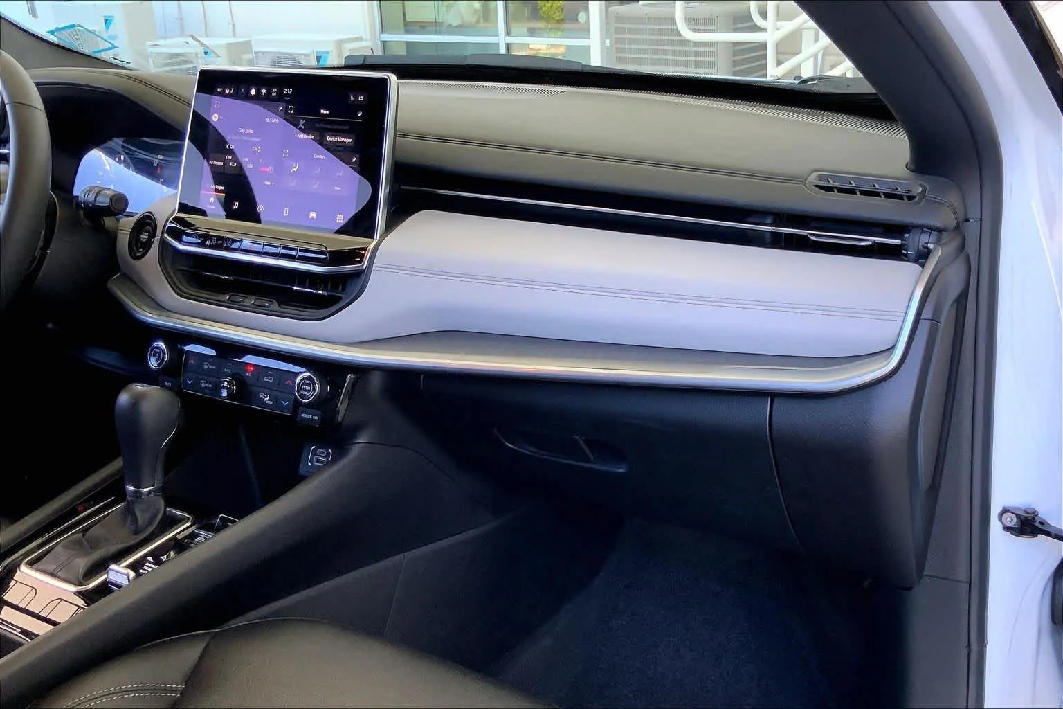 2025 Jeep Compass Limited - Photo 19