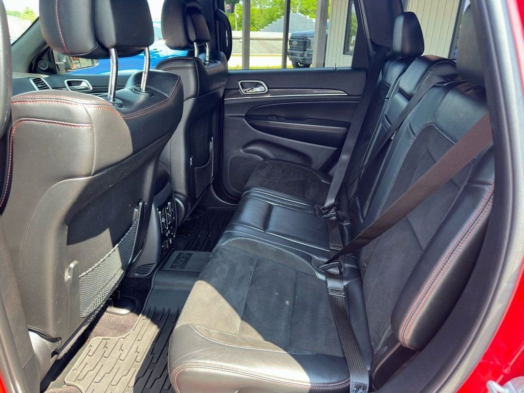 Used 2017 Red Jeep Trailhawk image 6