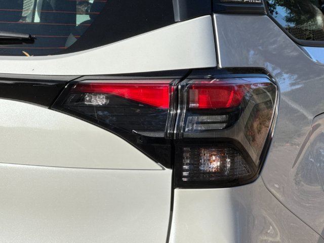 New 2026 CRYSTAL WHITE PEARL Subaru Standard Model image 32