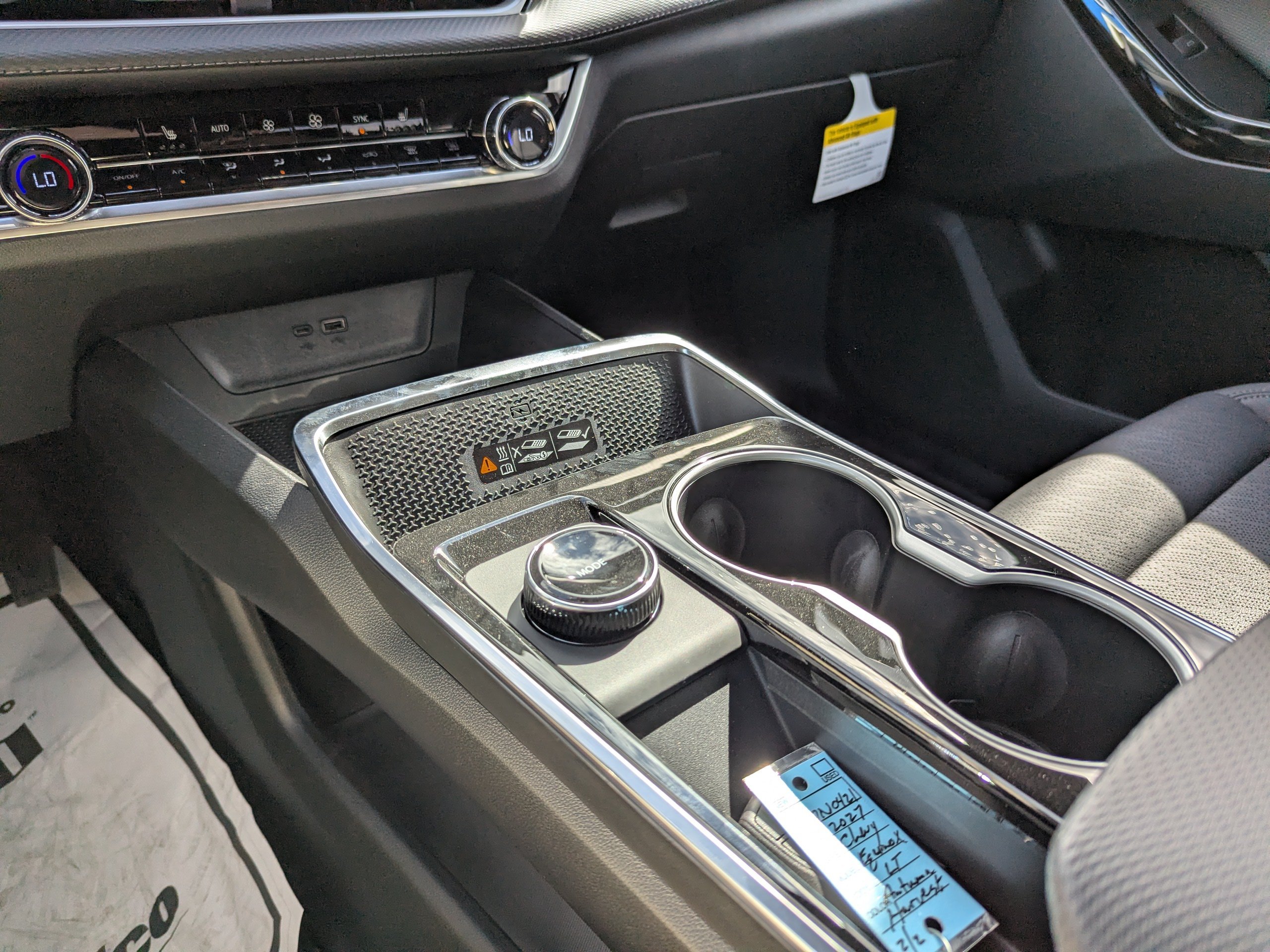 2027 Chevrolet Equinox LT - Photo 26