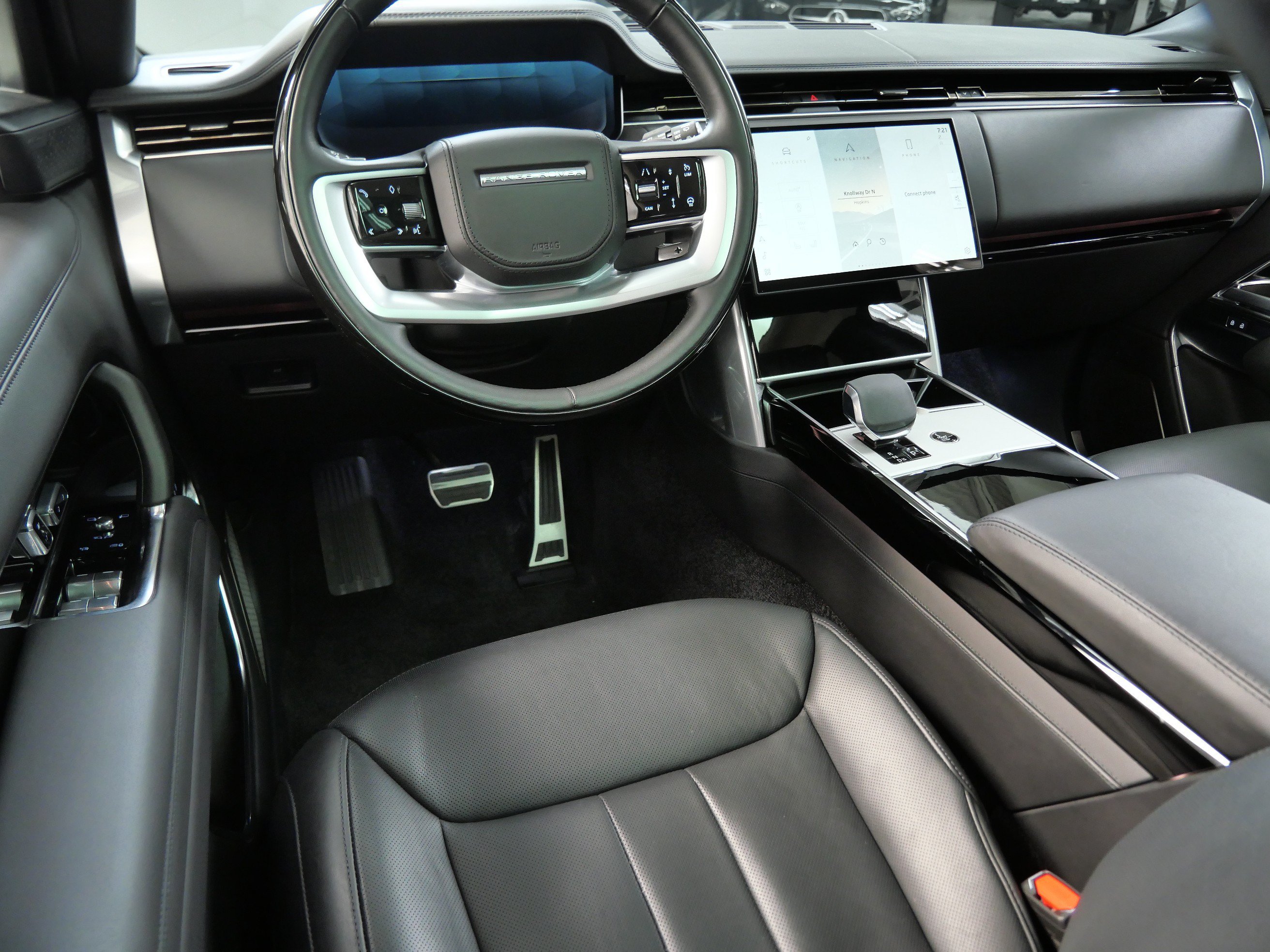 Used 2025 Land Rover Range Rover Autobiography with VIN SALK1BE98SA264436 for sale in Minnetonka, Minnesota