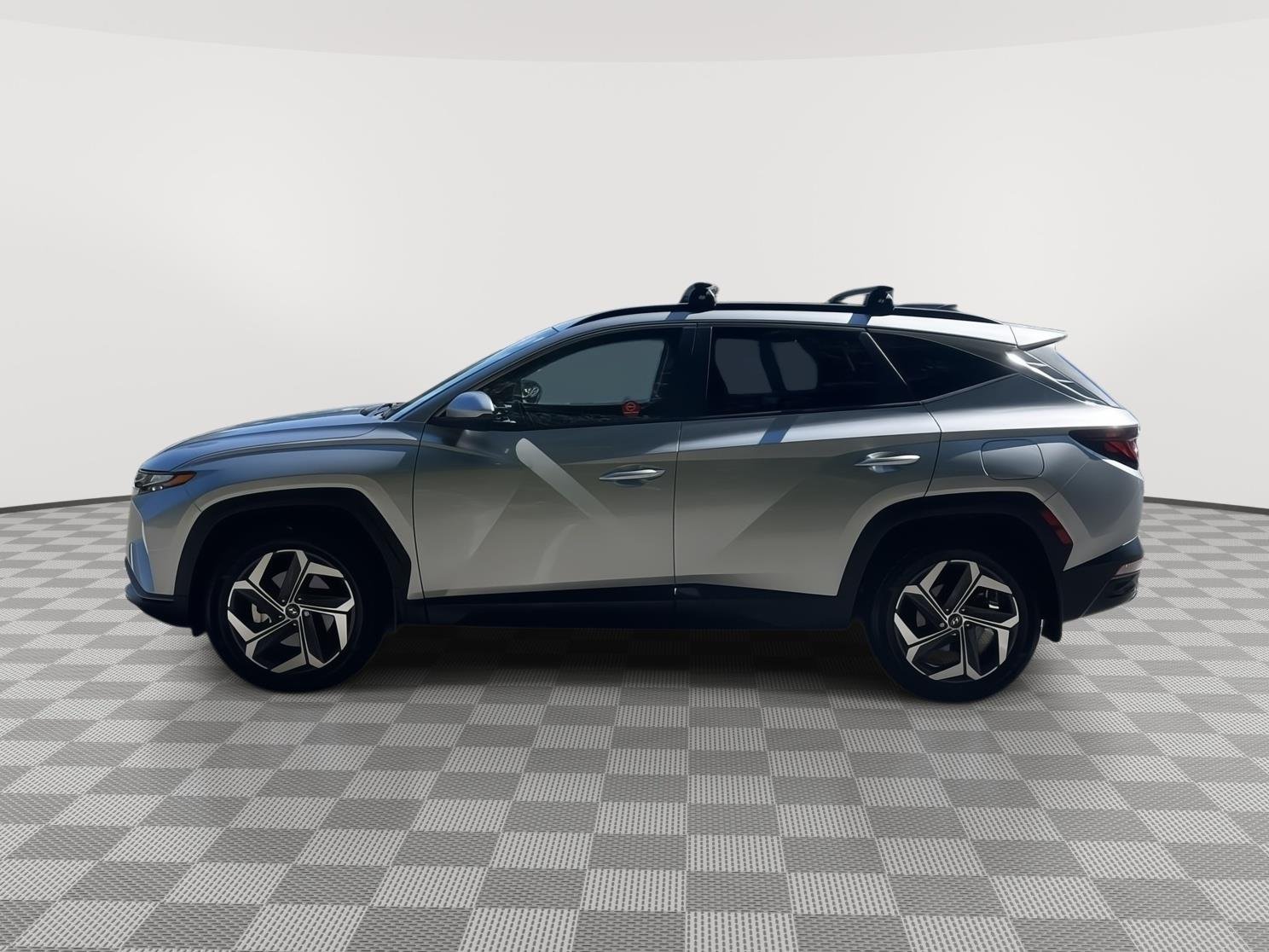 Used 2024 Shimmering Silver Hyundai SEL image 8